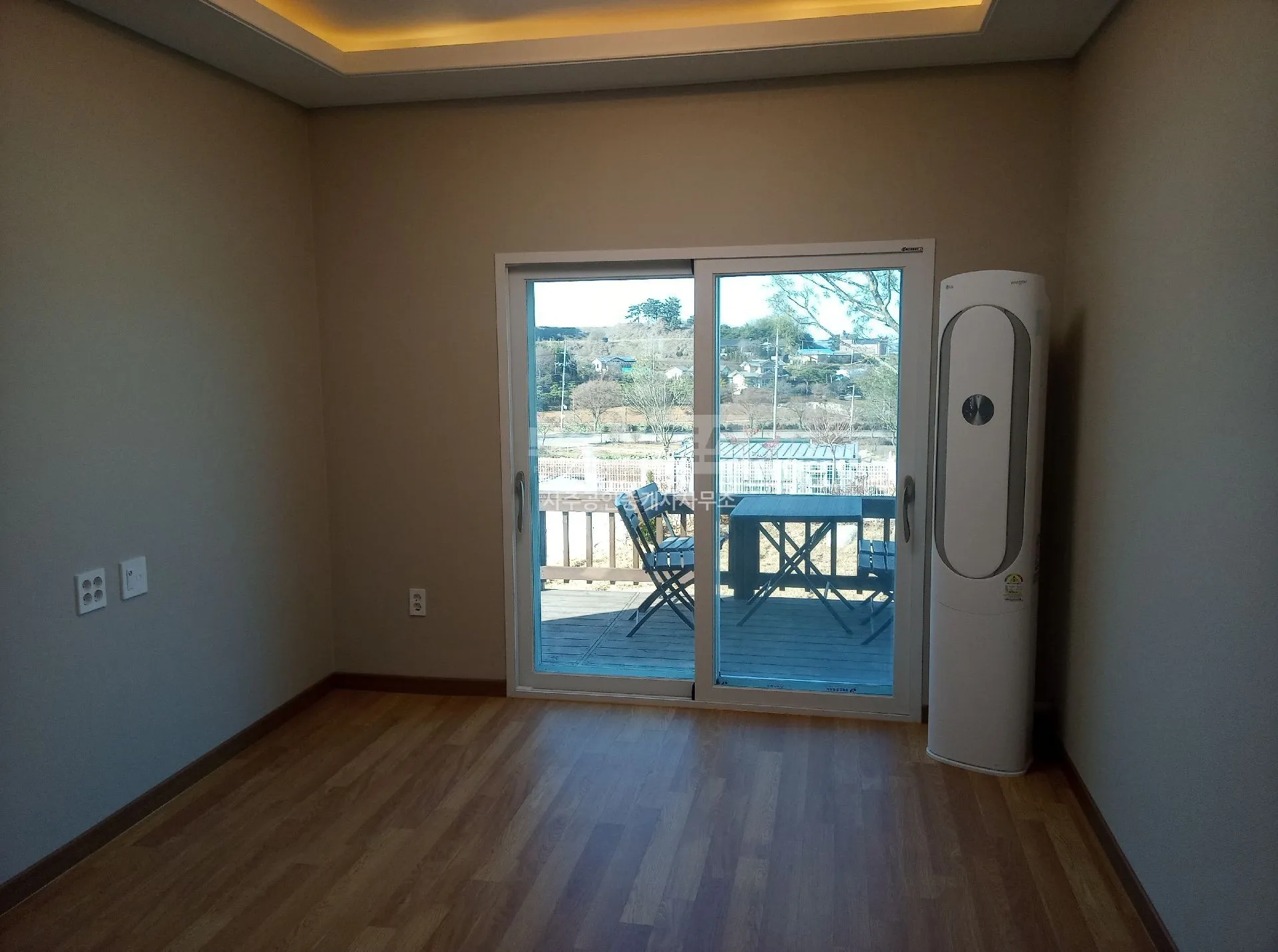 Secluded Country House for Sale Near the Sea in Mageum-ri, Geunheung-myeon, Taean photo 2