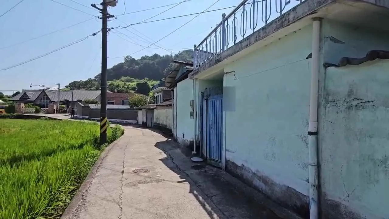 House for Sale in Samdong-myeon, Namhae-gun, Near the Township Center photo 3
