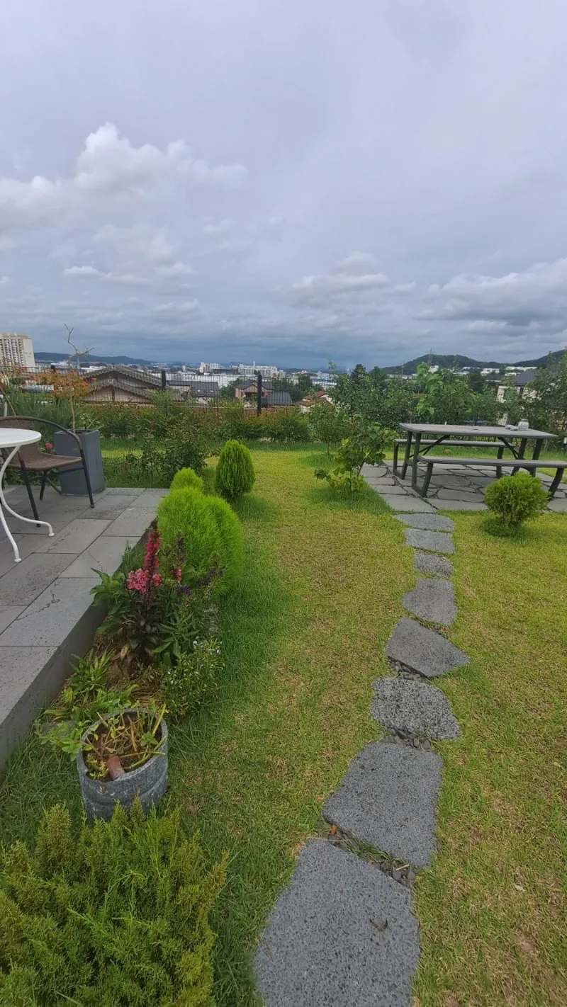 Wooden Country House for Sale in Seonggeo-eup, Cheonan, South Chungcheong Province photo 8