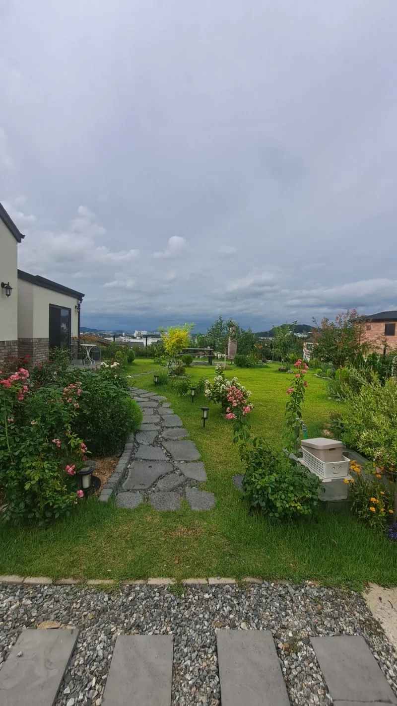 Wooden Country House for Sale in Seonggeo-eup, Cheonan, South Chungcheong Province photo 9
