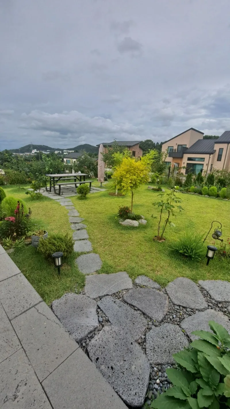Wooden Country House for Sale in Seonggeo-eup, Cheonan, South Chungcheong Province photo 6
