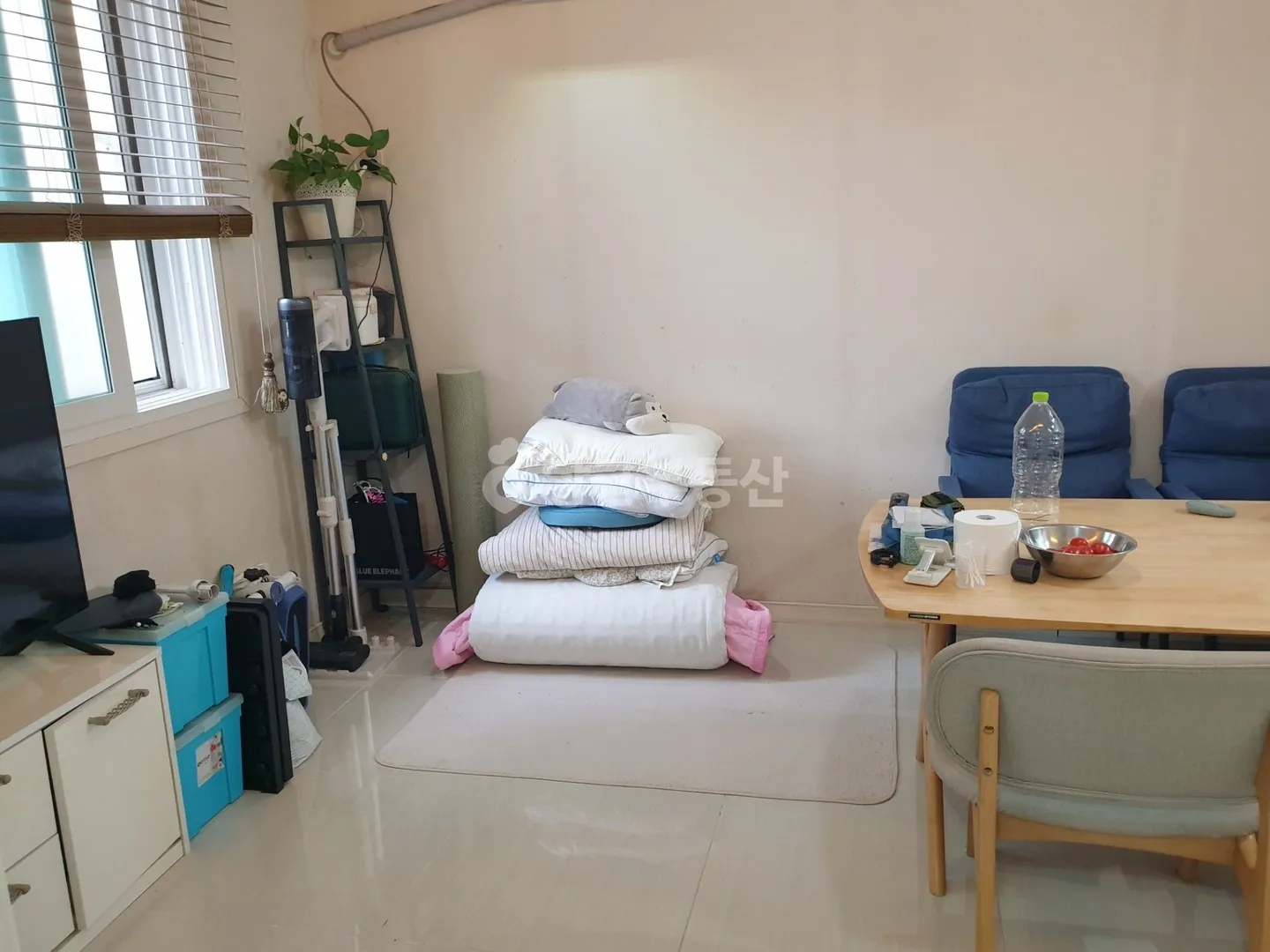 Rural Home for Sale in Hadan-dong, Busan, a Two-Room House Suitable for a Two-Person Household photo 2