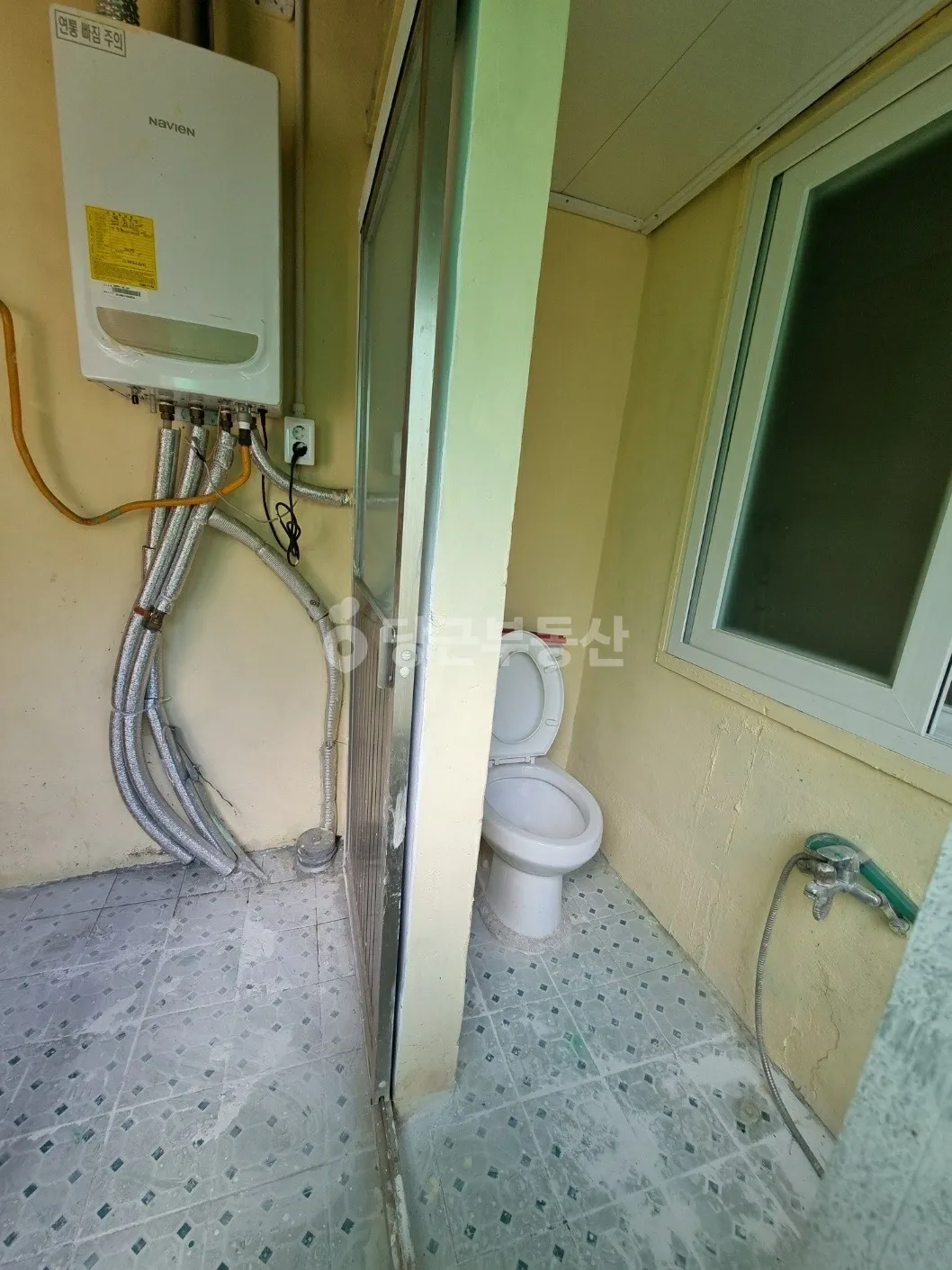 Rural House for Sale in Jangnim-dong, 48.5㎡ Gross Floor Area, Sale Price ₩46 Million photo 8