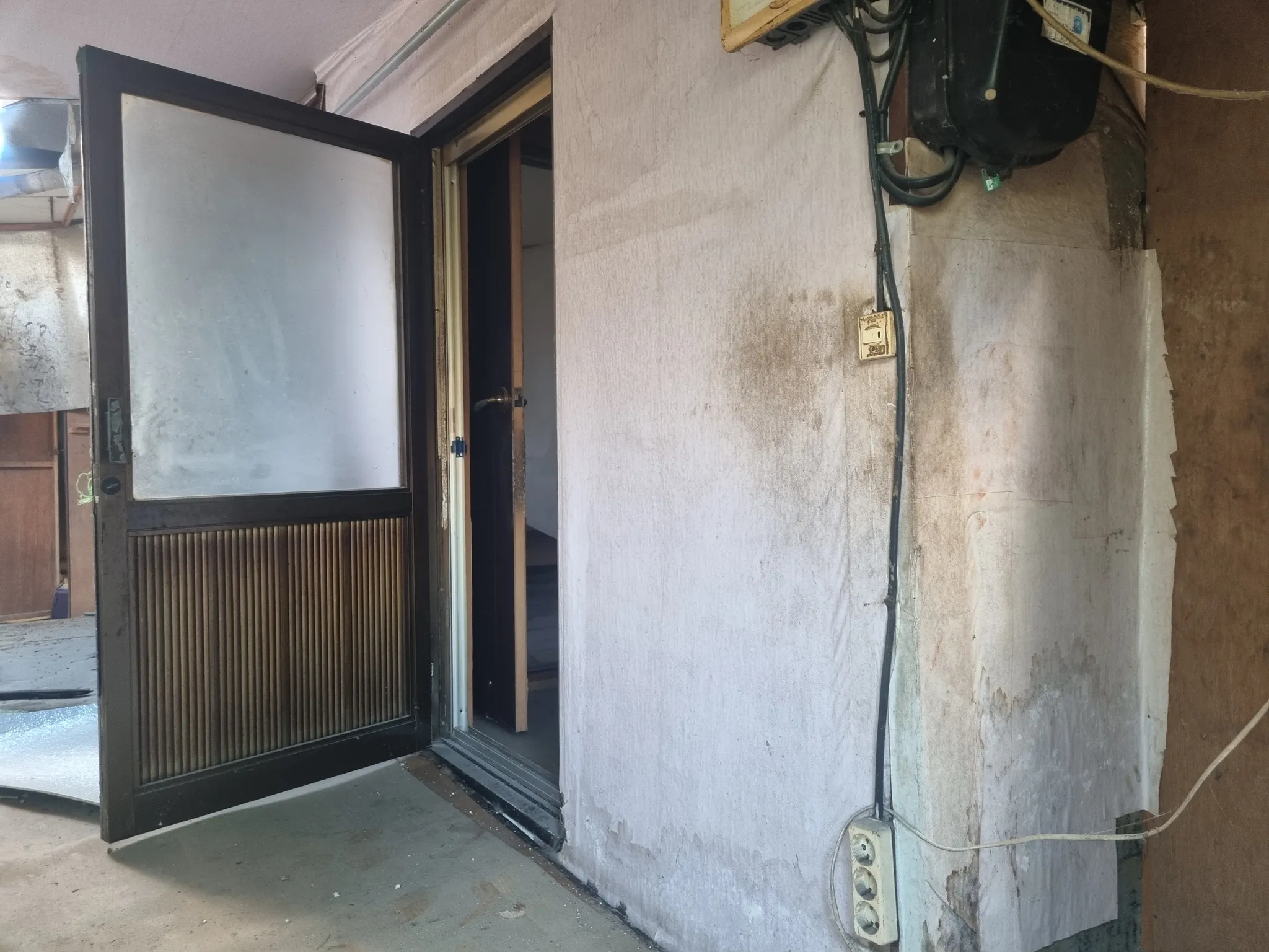 Small Detached House for Sale in Uirim-dong, Requires Complete Renovation photo 6