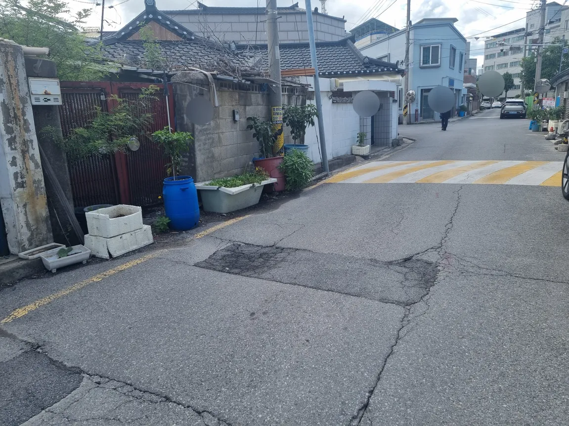 Small Detached House for Sale in Uirim-dong, Requires Complete Renovation photo 3
