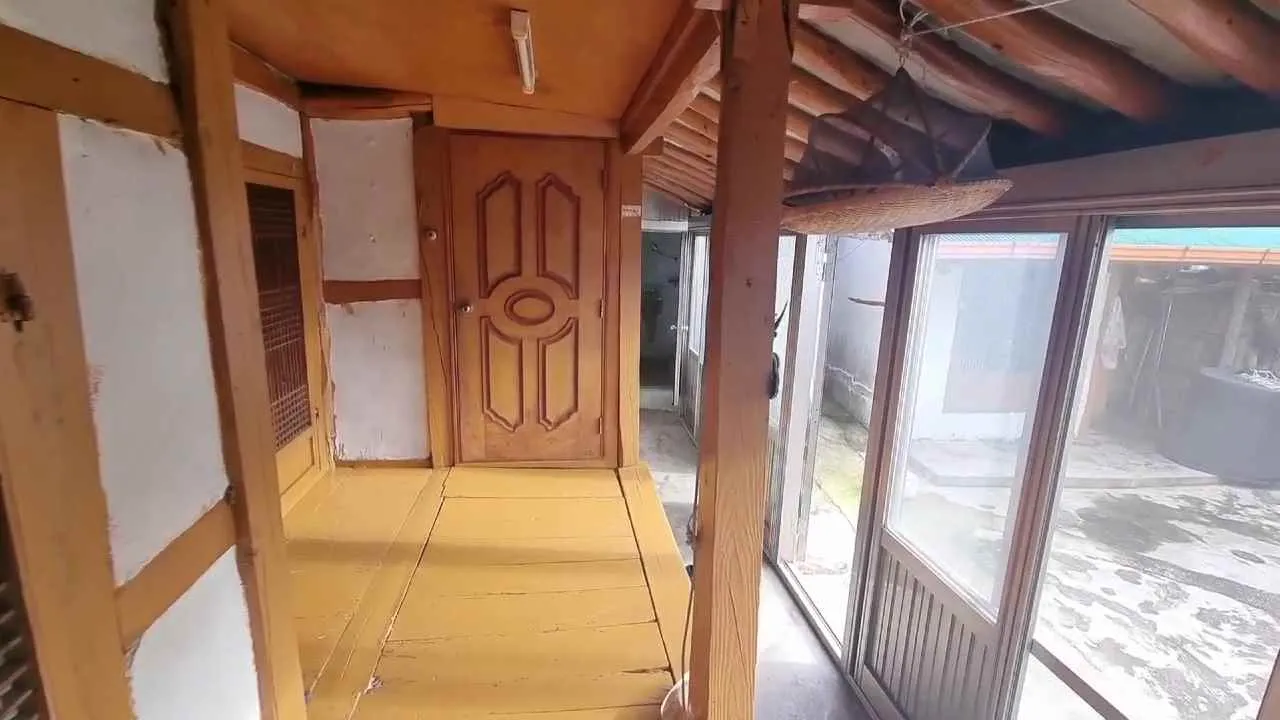 Affordable Rural Home for Sale, a 5-Minute Walk from the South Sea photo 3