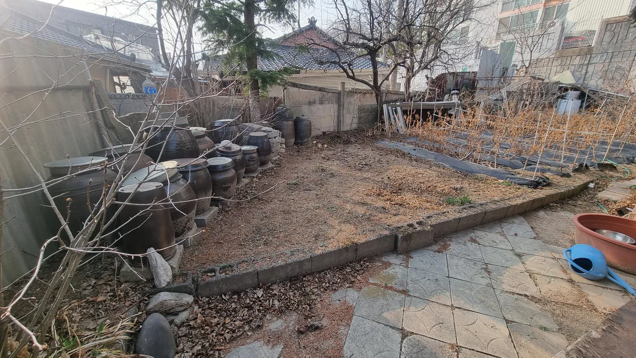 Detached House in a Quiet Residential Area of Sinbaek-dong, Jecheon photo 4