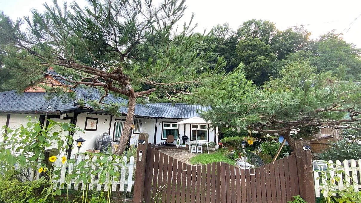 Tile-Roofed Country House for Sale in Danwol-myeon, Yangpyeong photo 8