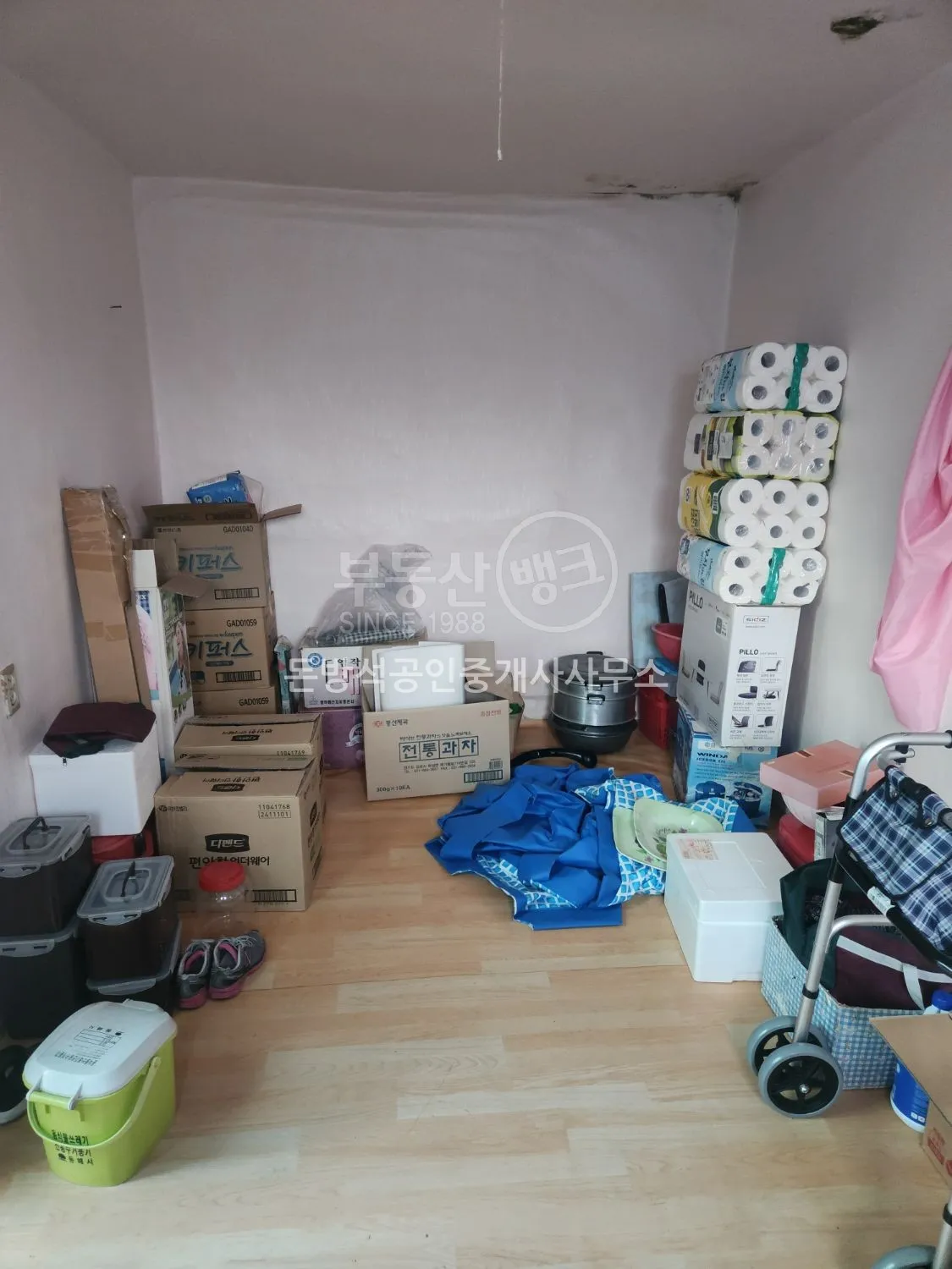 Donghae Balhan-dong: Compact Country House with Annex, 10-Minute Walk to Mukho Station photo 5
