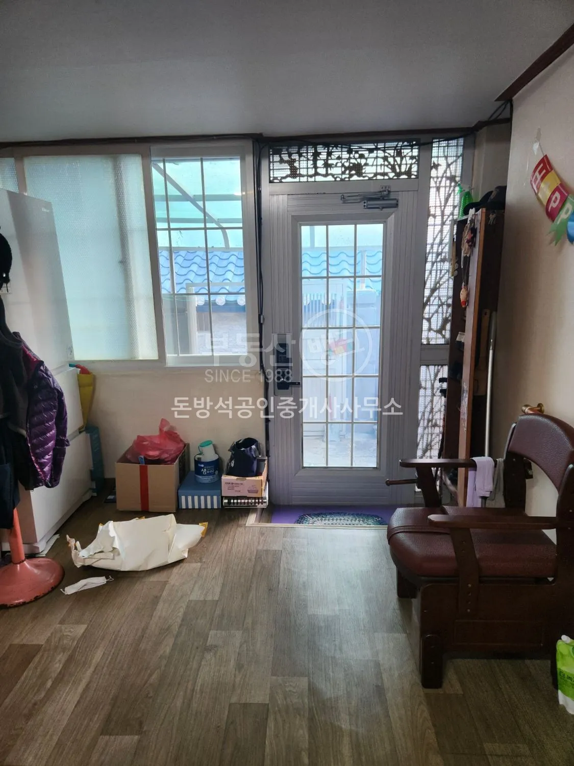 Donghae Balhan-dong: Compact Country House with Annex, 10-Minute Walk to Mukho Station photo 4
