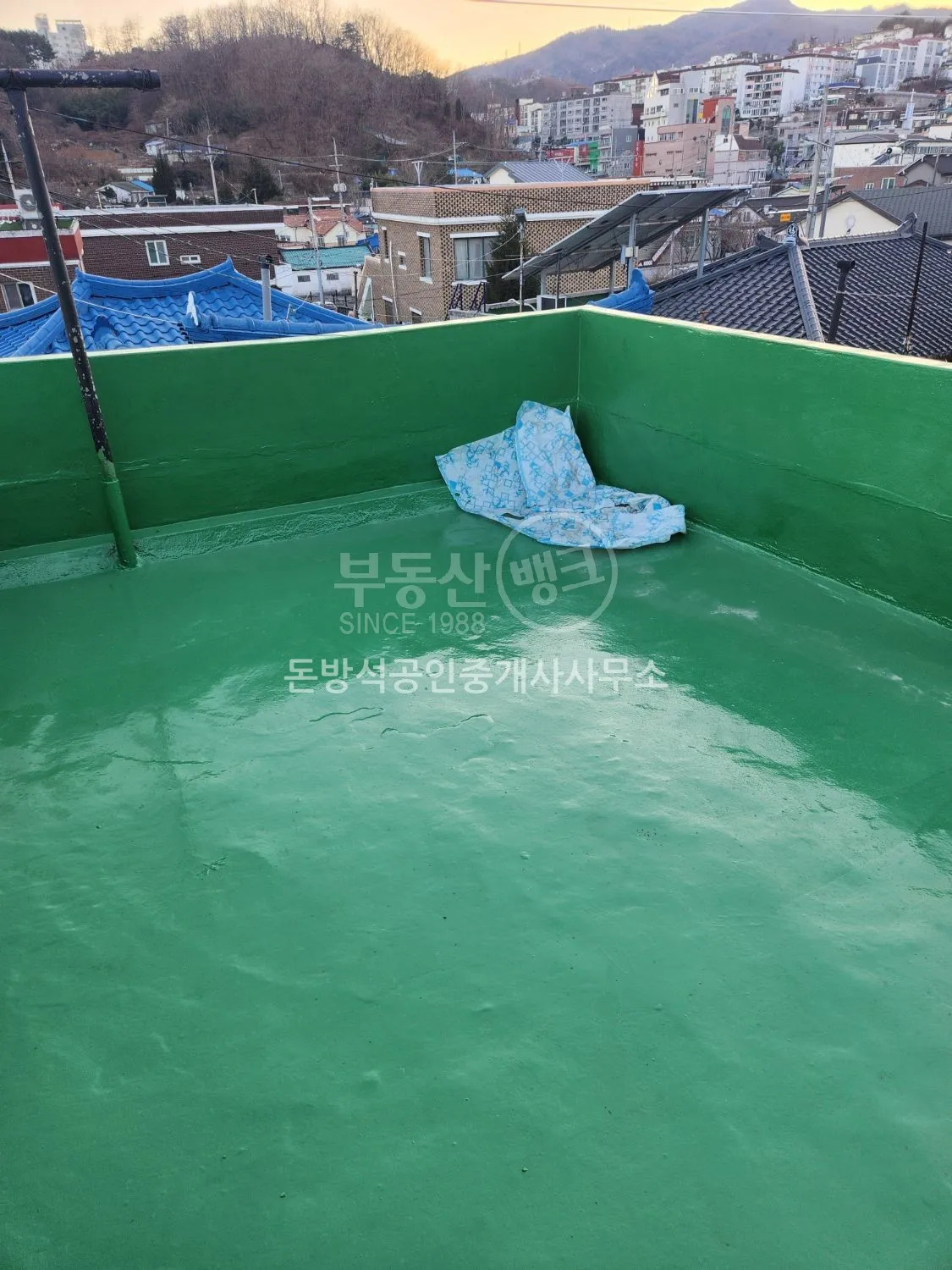 Donghae Balhan-dong: Compact Country House with Annex, 10-Minute Walk to Mukho Station photo 10