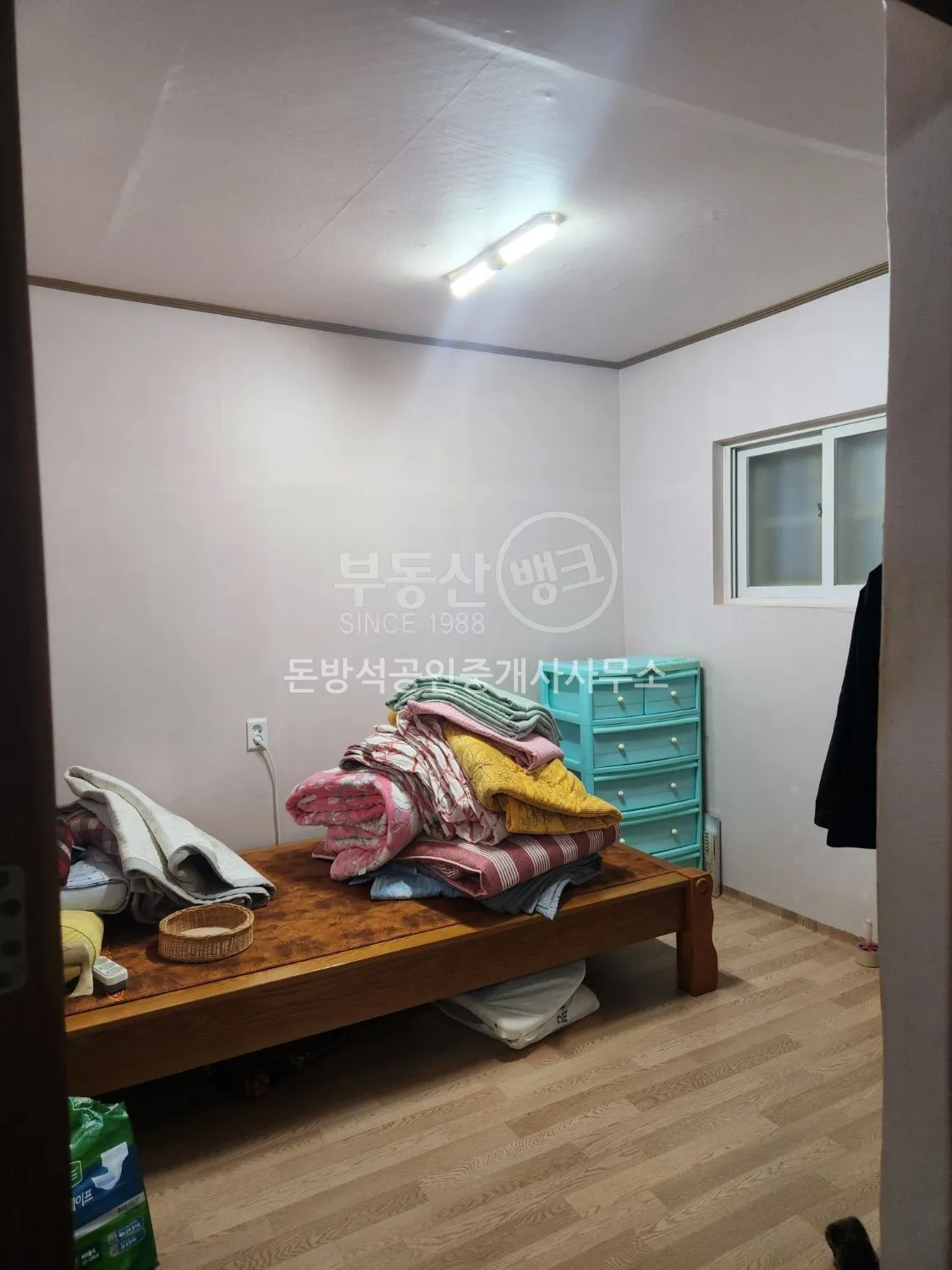 Donghae Balhan-dong: Compact Country House with Annex, 10-Minute Walk to Mukho Station photo 7
