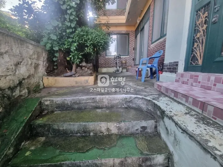 Two-Story Detached House for Sale in Juk-dong, Mokpo; Suitable for Two Households photo 3