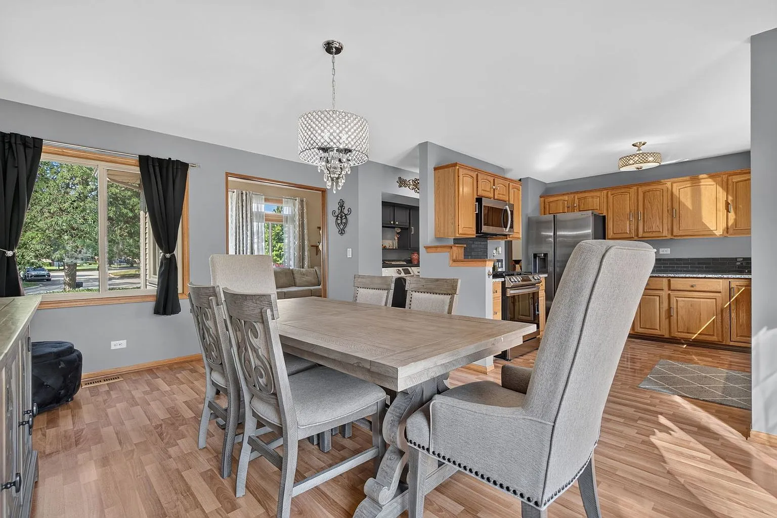 312 Badger Ct, Oswego, IL 60543 | Move-In Ready Single-Family Home photo 9