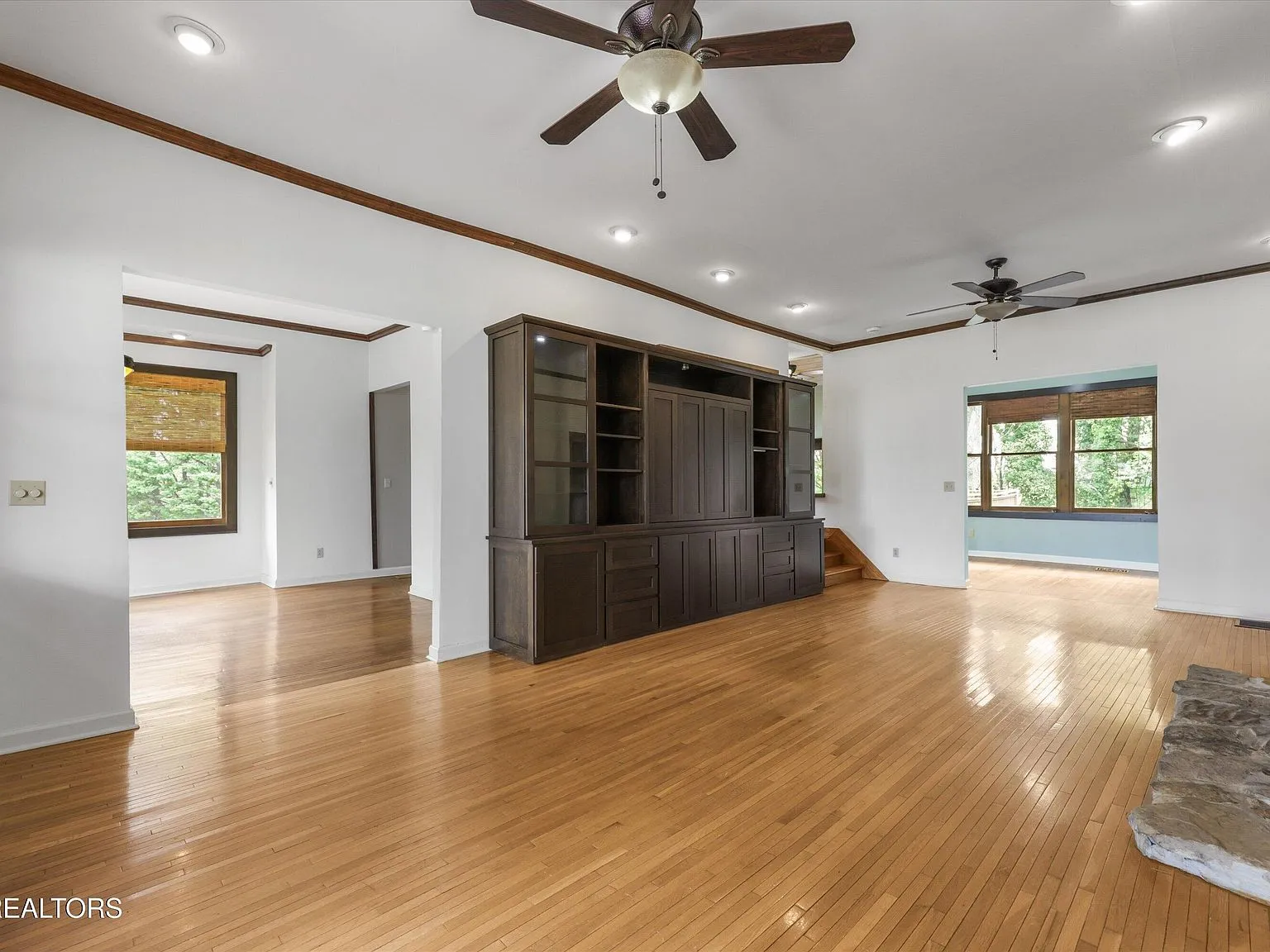 Historic Craftsman Bungalow with Large Fenced Yard in Fourth & Gill, Knoxville photo 6