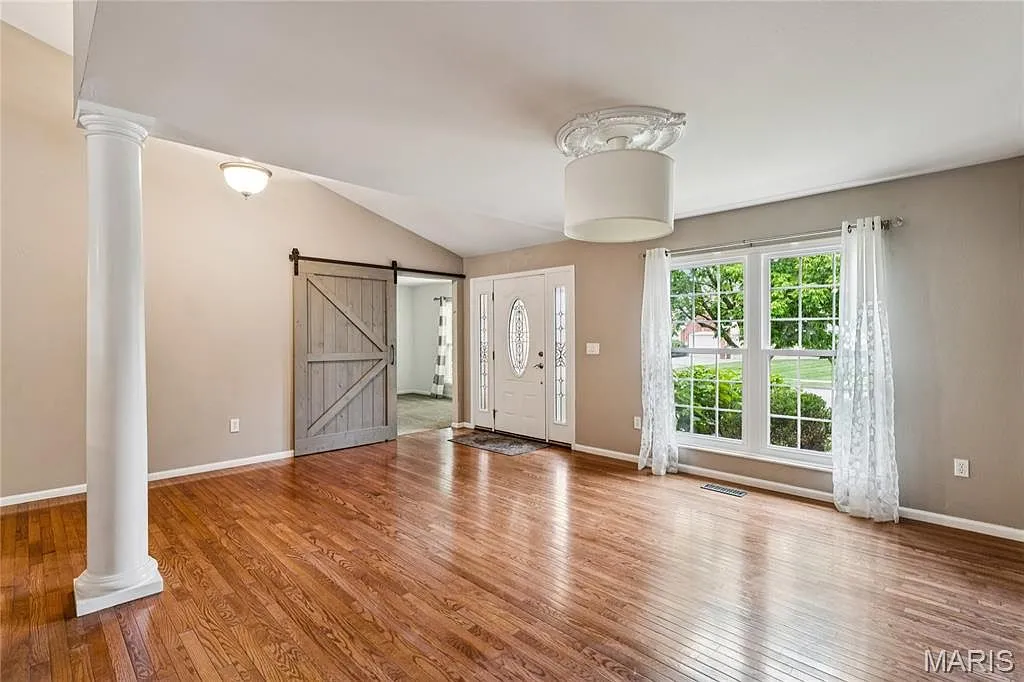 O’Fallon, IL Ranch-Style Home with 5 Bedrooms and 2,590 Sq Ft photo 8