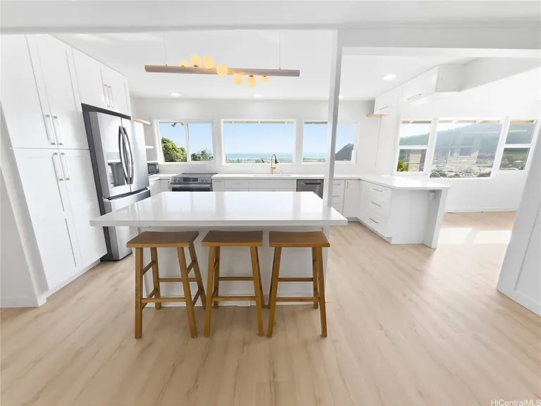 Remodeled Aina Haina Home with Ocean and Mountain Views at 809 Ailuna St, Honolulu property photo