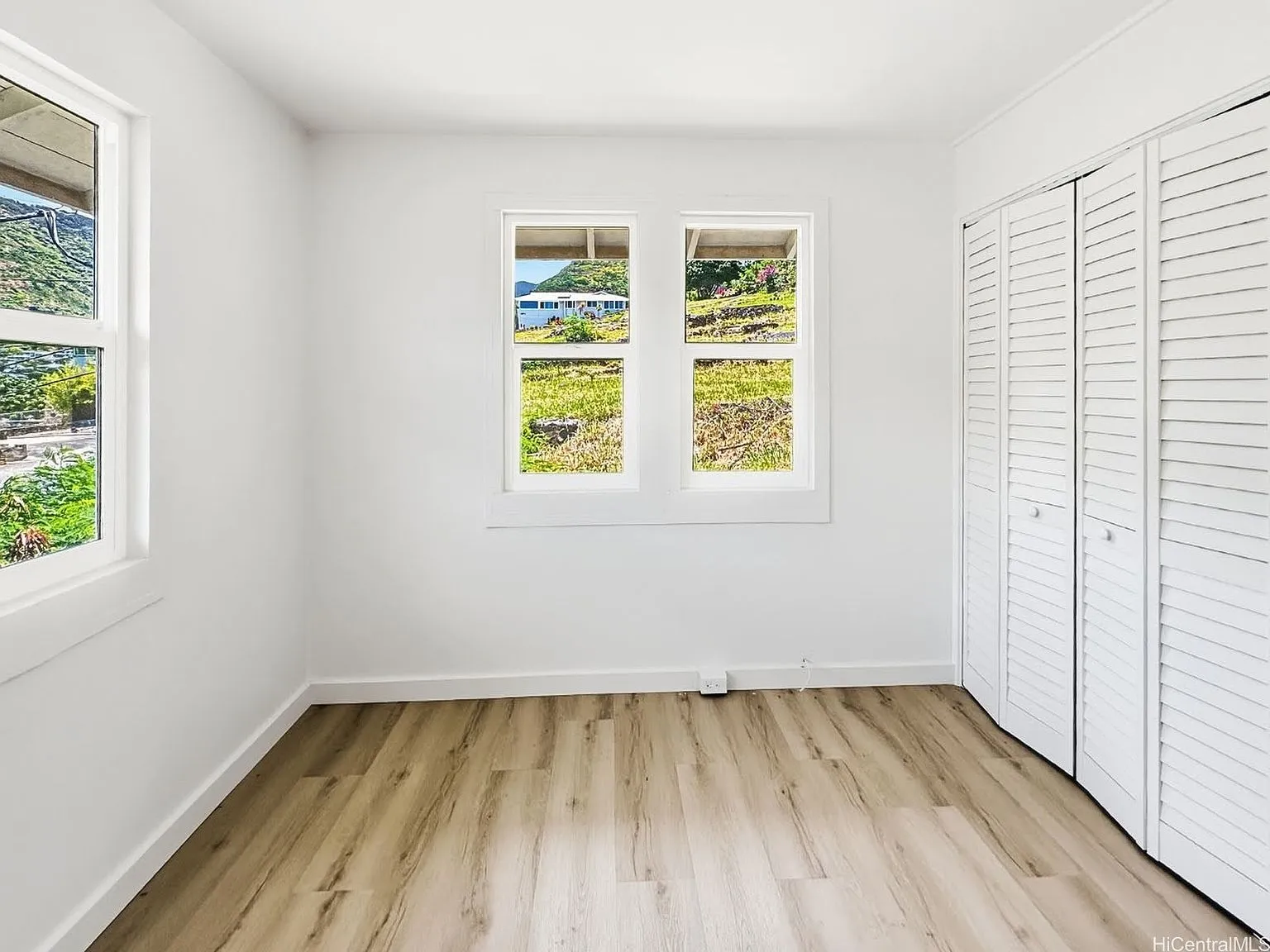 Remodeled Aina Haina Home with Ocean and Mountain Views at 809 Ailuna St, Honolulu photo 9