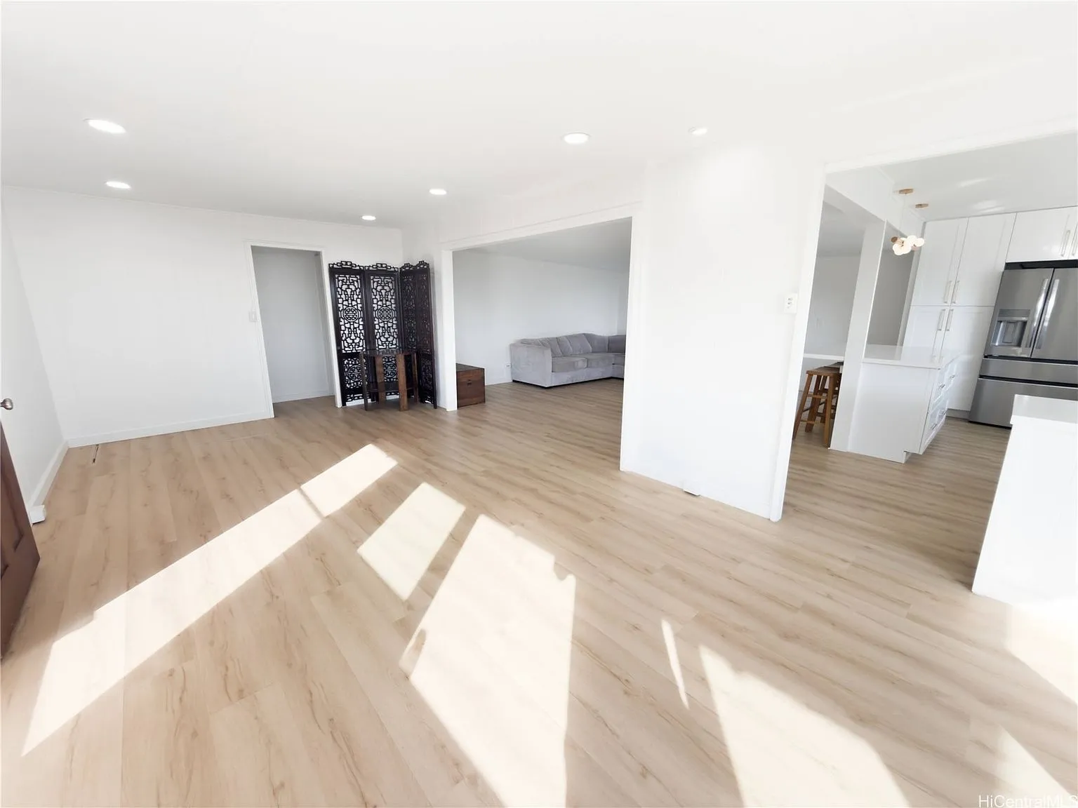 Remodeled Aina Haina Home with Ocean and Mountain Views at 809 Ailuna St, Honolulu photo 4