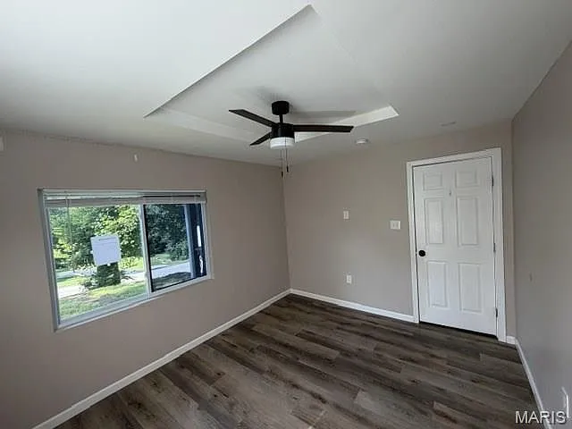Saint Louis, Missouri 1.5-Story Home on a 0.3742-Acre Lot photo 2