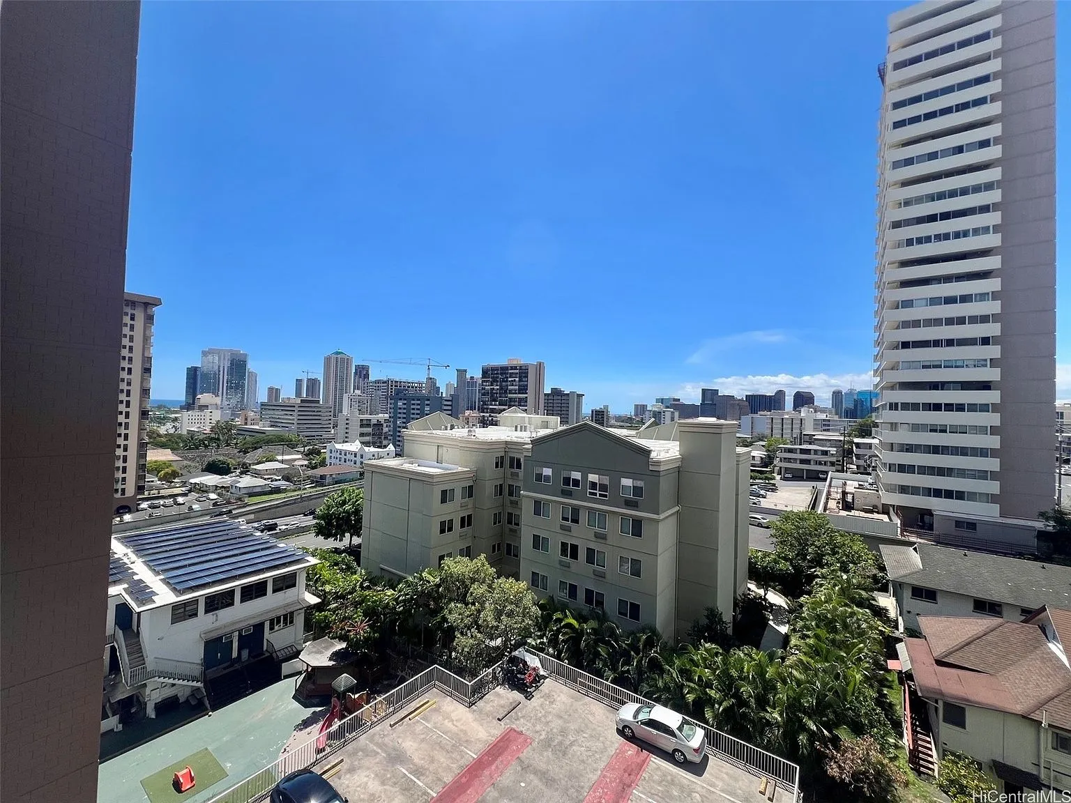 2-Bedroom Condo for Sale at 1420 Victoria St APT 902 in Honolulu, Hawaii photo 10