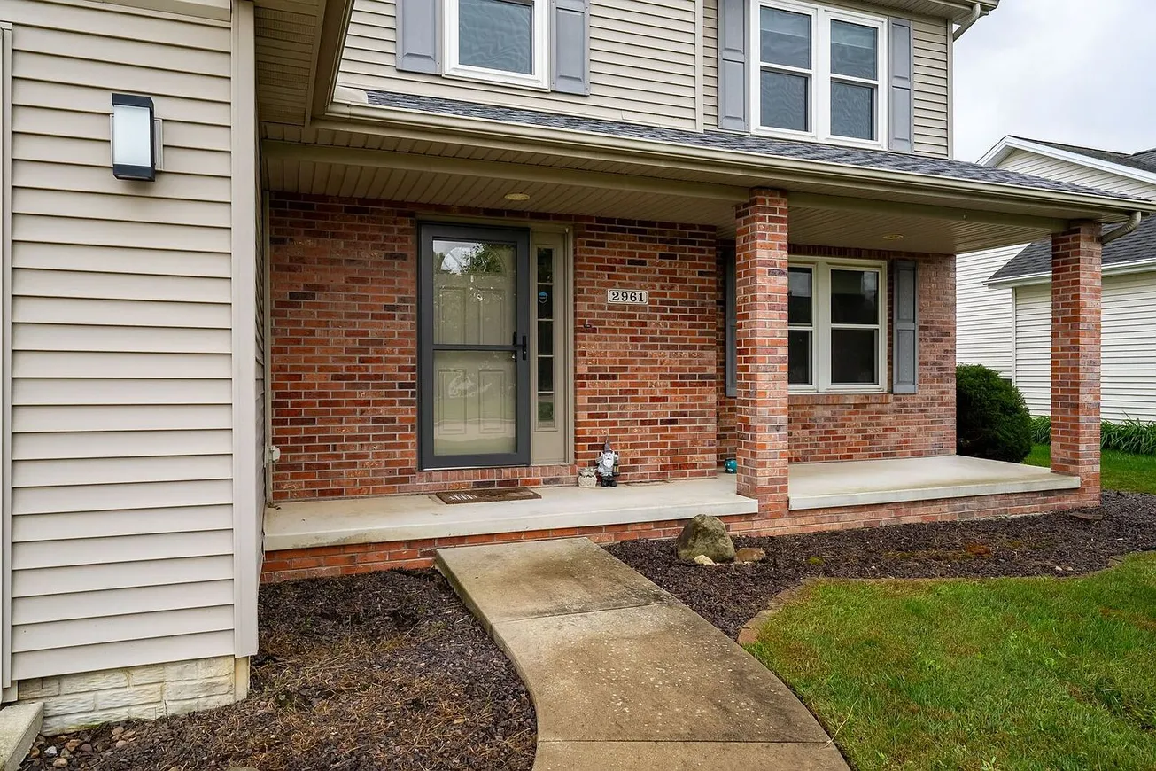 4-Bedroom Home with Finished Basement in Normal, Illinois photo 2