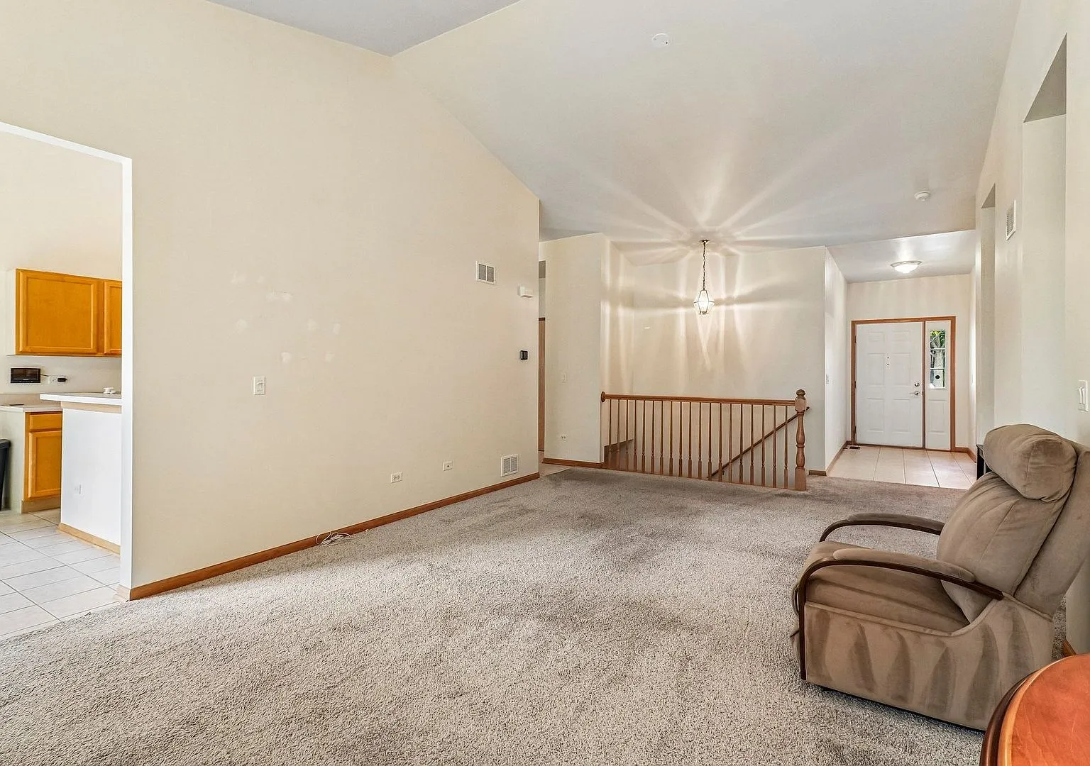 Grayslake, IL Ranch Townhouse for Sale | 2 Bedrooms, 1,276 Sq Ft photo 10