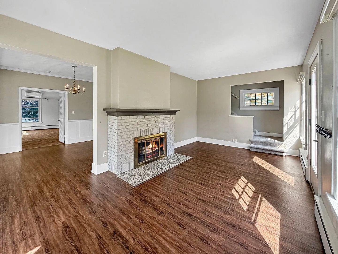 4-Bedroom Home for Sale in Freeport, IL with 2,094 Sq Ft photo 4