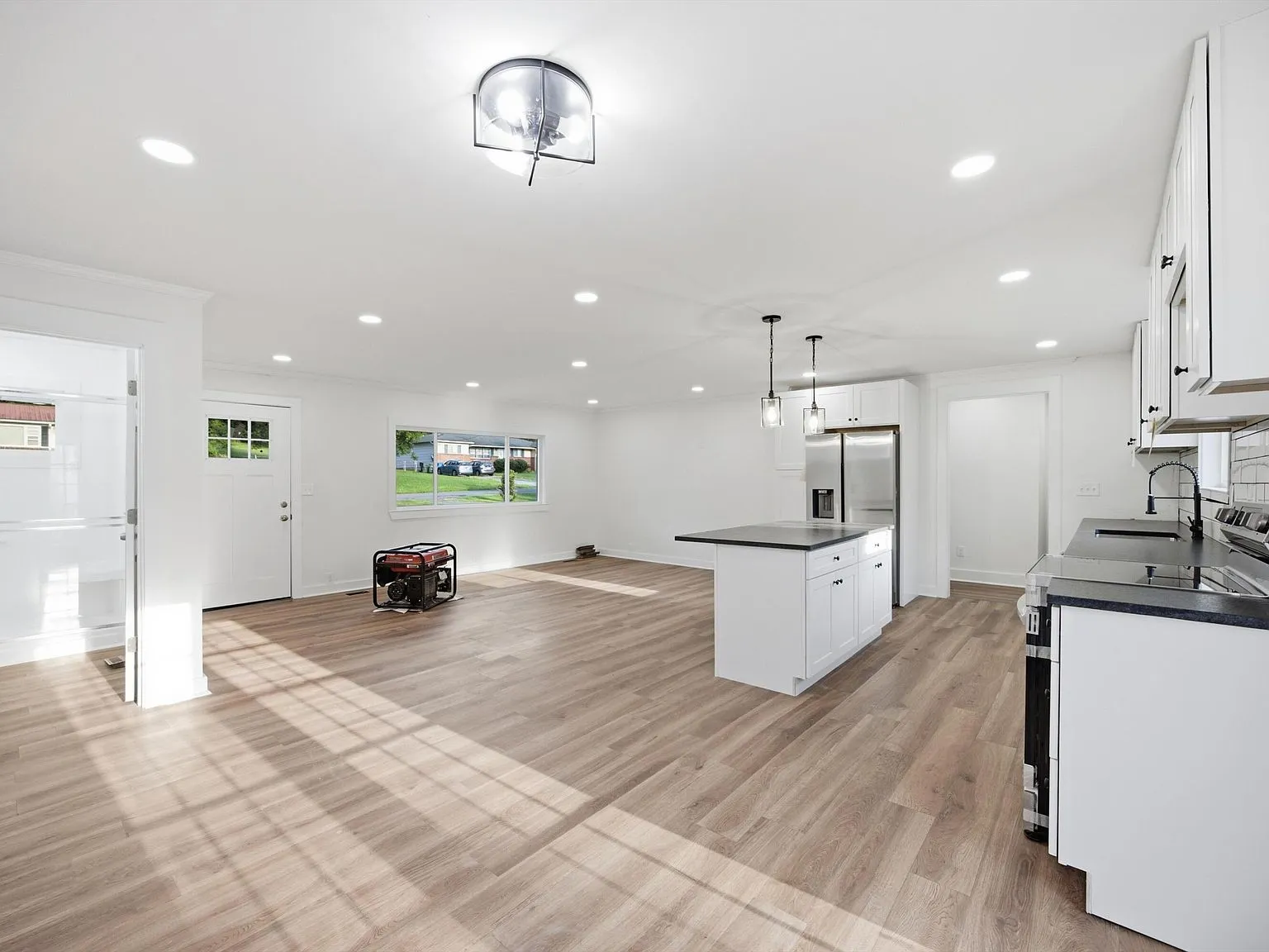 Renovated 3-Bedroom Home for Sale at 113 Centro St, Chattanooga, TN 37419 photo 9