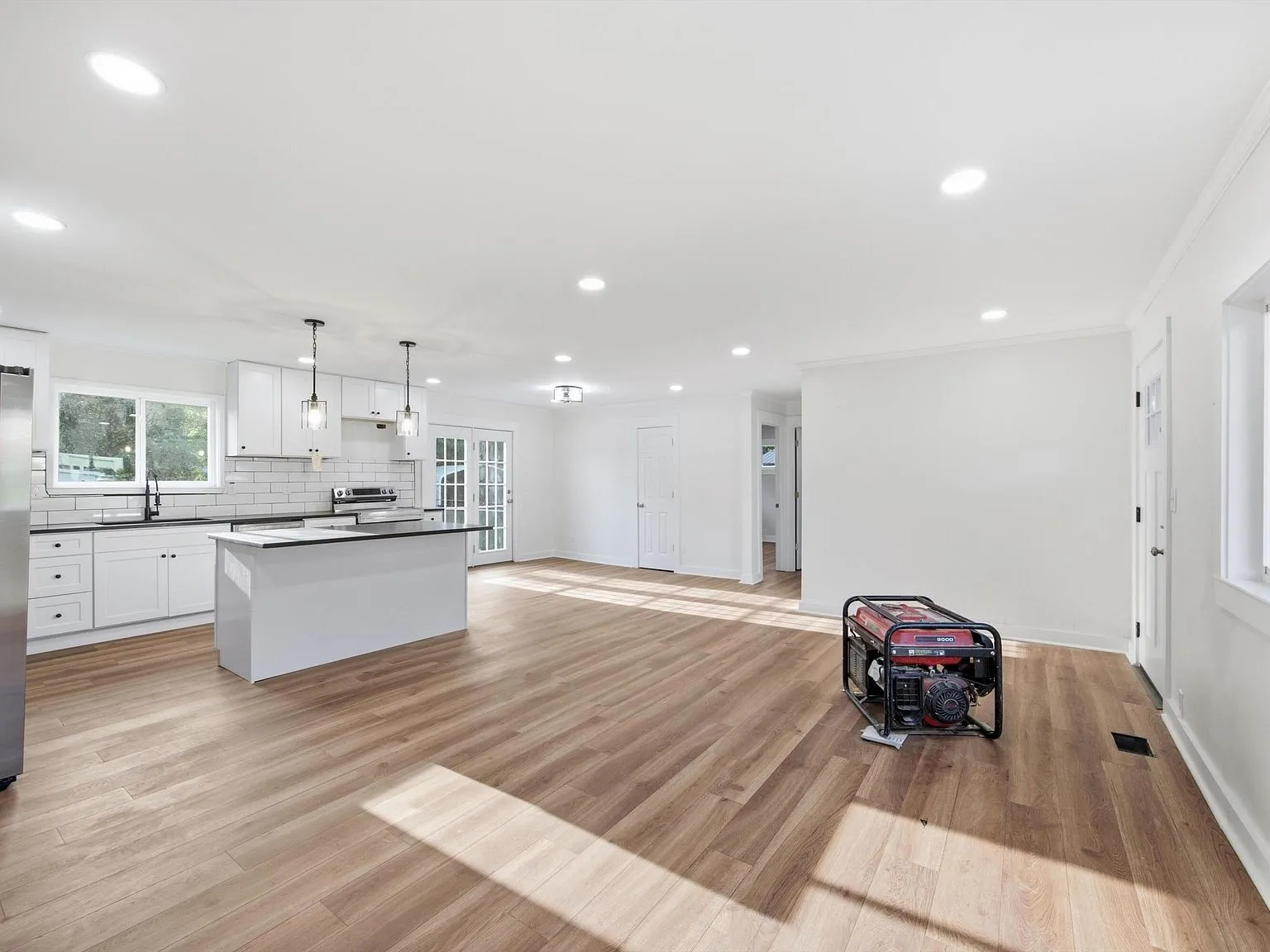Renovated 3-Bedroom Home for Sale at 113 Centro St, Chattanooga, TN 37419 photo 6
