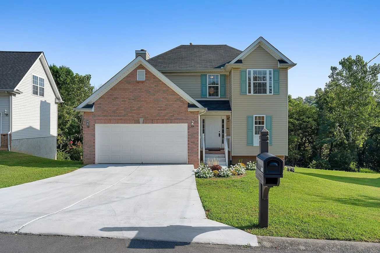 3-Bedroom Home with Finished Basement in Old Hickory, TN photo 3