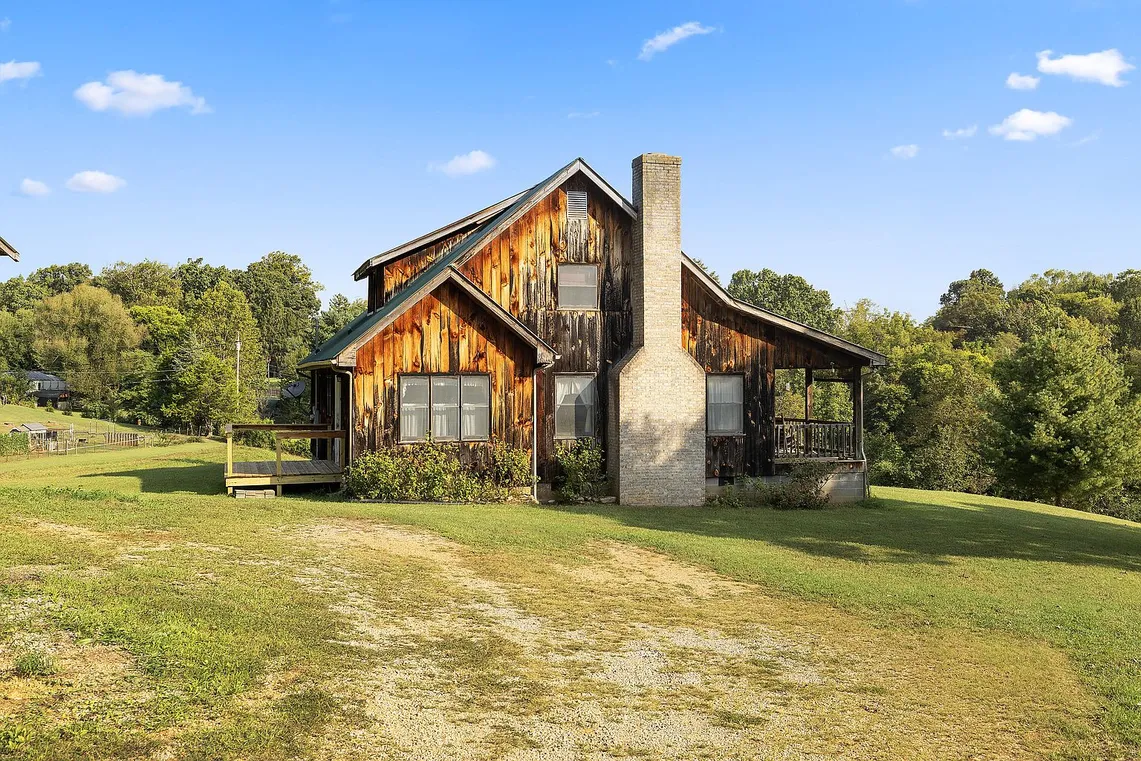 New Market, TN Country Home on 5.81 Acres with 3 Bedrooms photo 4