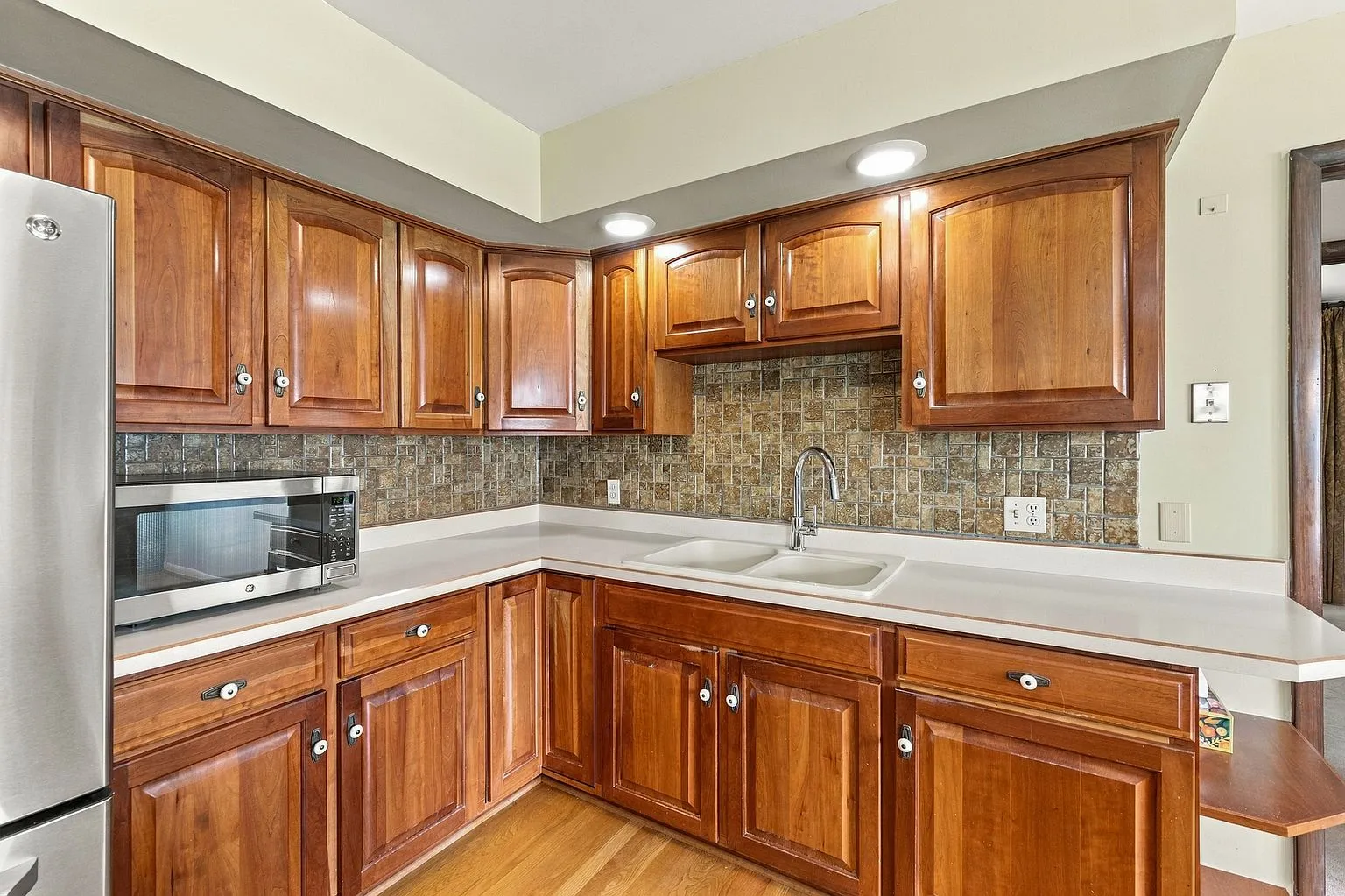 Oglesby, Illinois Ranch-Style Home with 3 Bedrooms and Finished Rec Room photo 6