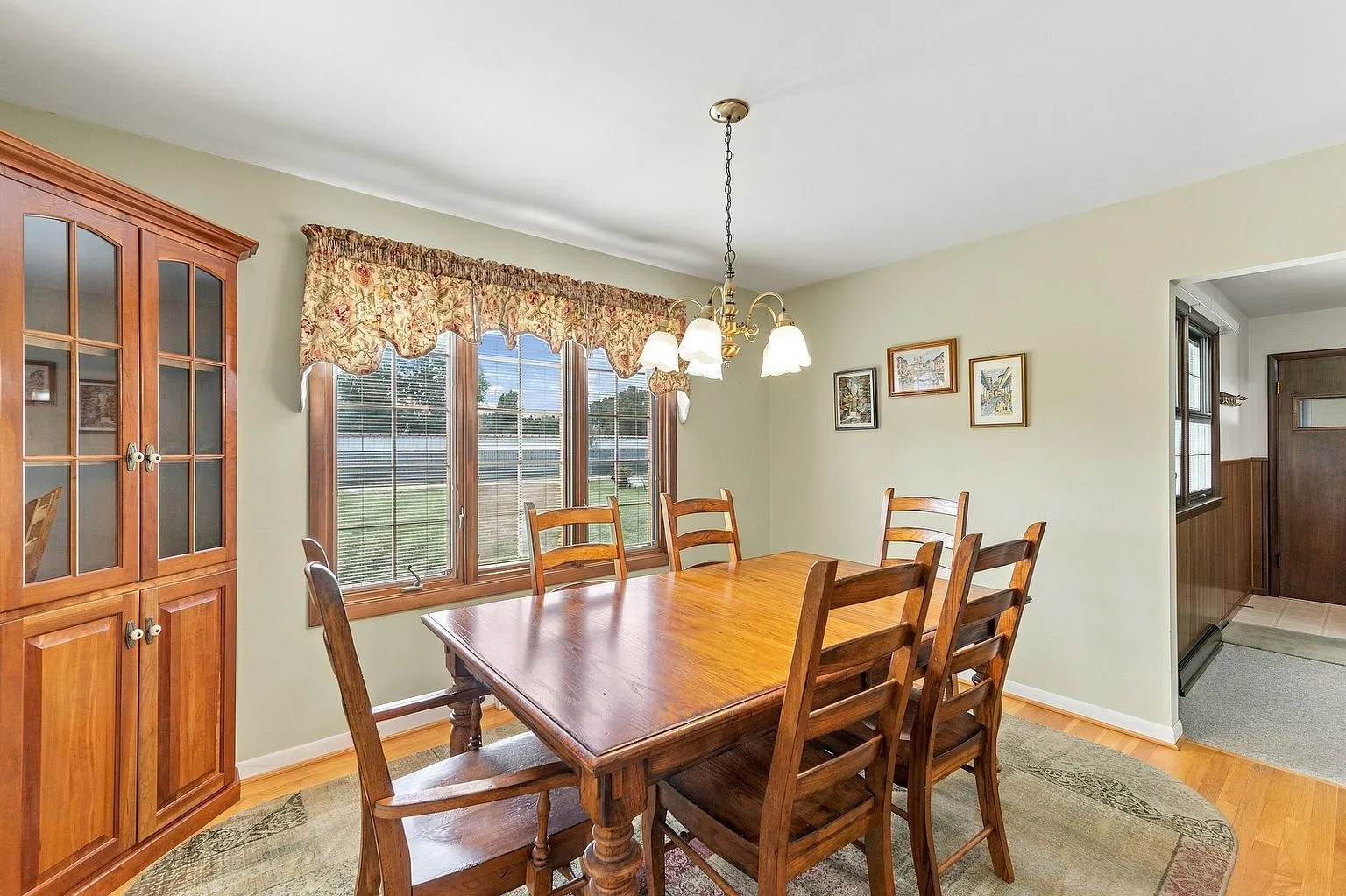 Oglesby, Illinois Ranch-Style Home with 3 Bedrooms and Finished Rec Room photo 8