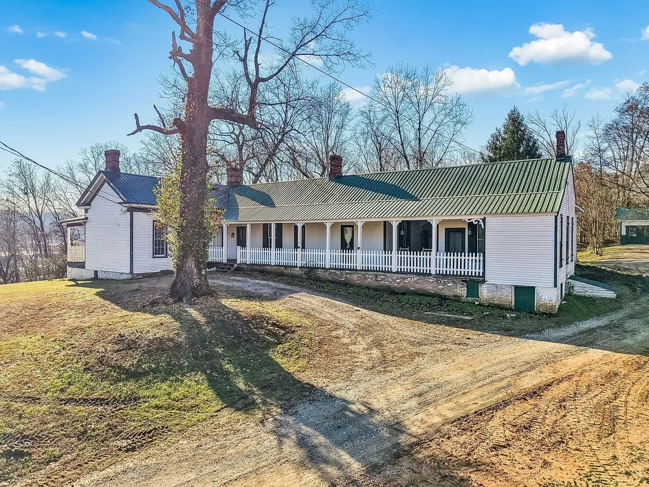 Historic Nolan House on 8.7 Acres in Waverly, Tennessee photo 7