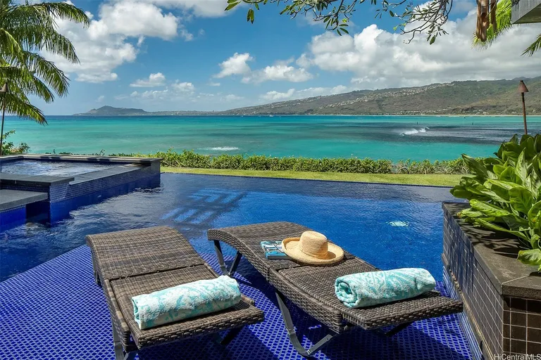 Luxury Oceanfront Residence with Diamond Head Views at 176 Hanapepe Loop, Honolulu property photo