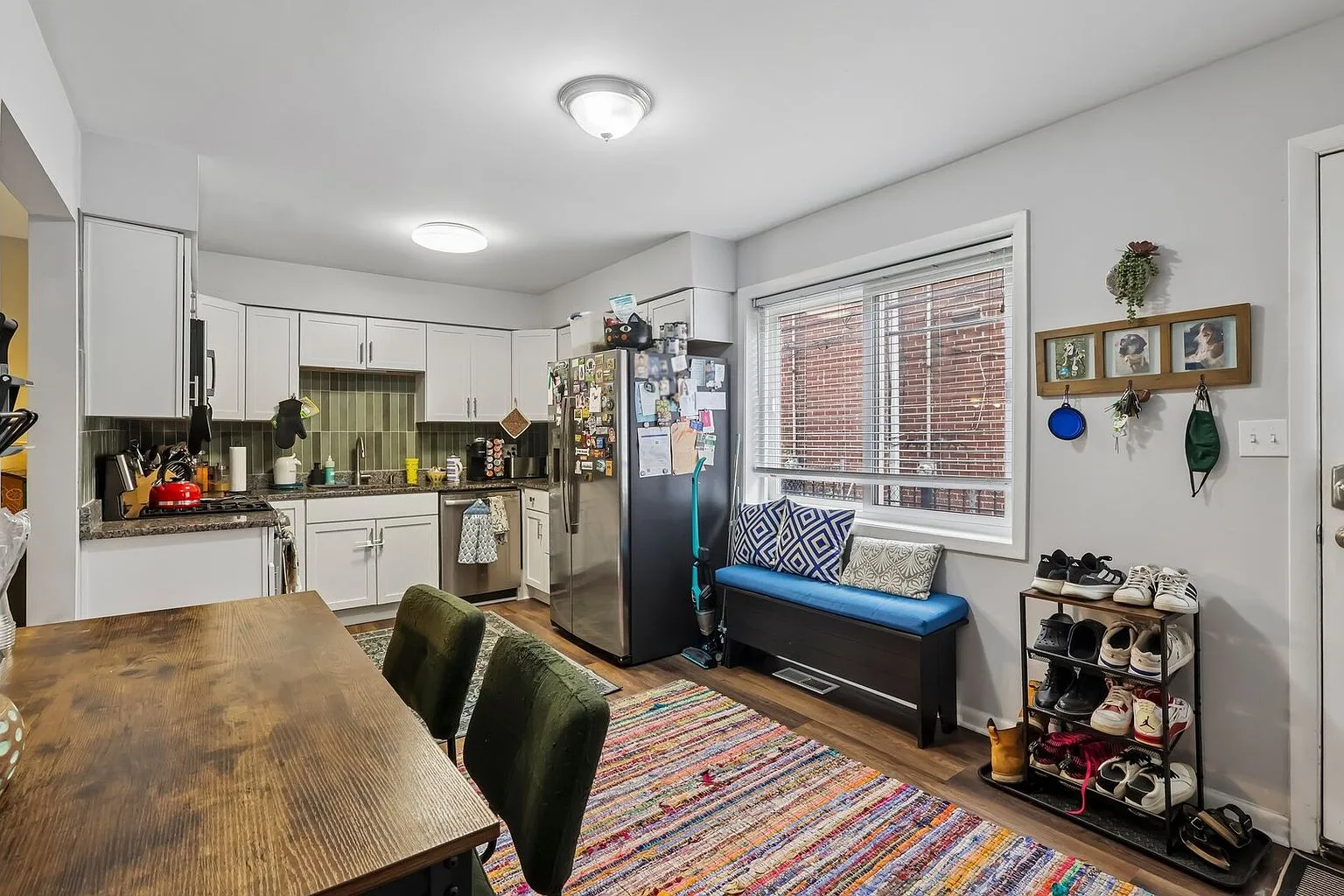 Chicago, IL 3-Bedroom Townhome with 1,280 Sq Ft and Assigned Parking photo 10