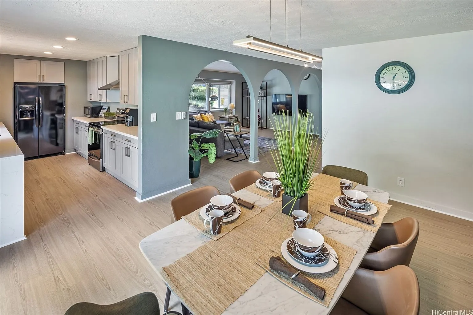 Renovated Single-Level Home at 1160 Lunalilo Home Rd, Honolulu, HI 96825 photo 7