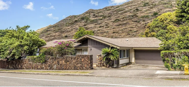 Renovated Single-Level Home at 1160 Lunalilo Home Rd, Honolulu, HI 96825 property photo