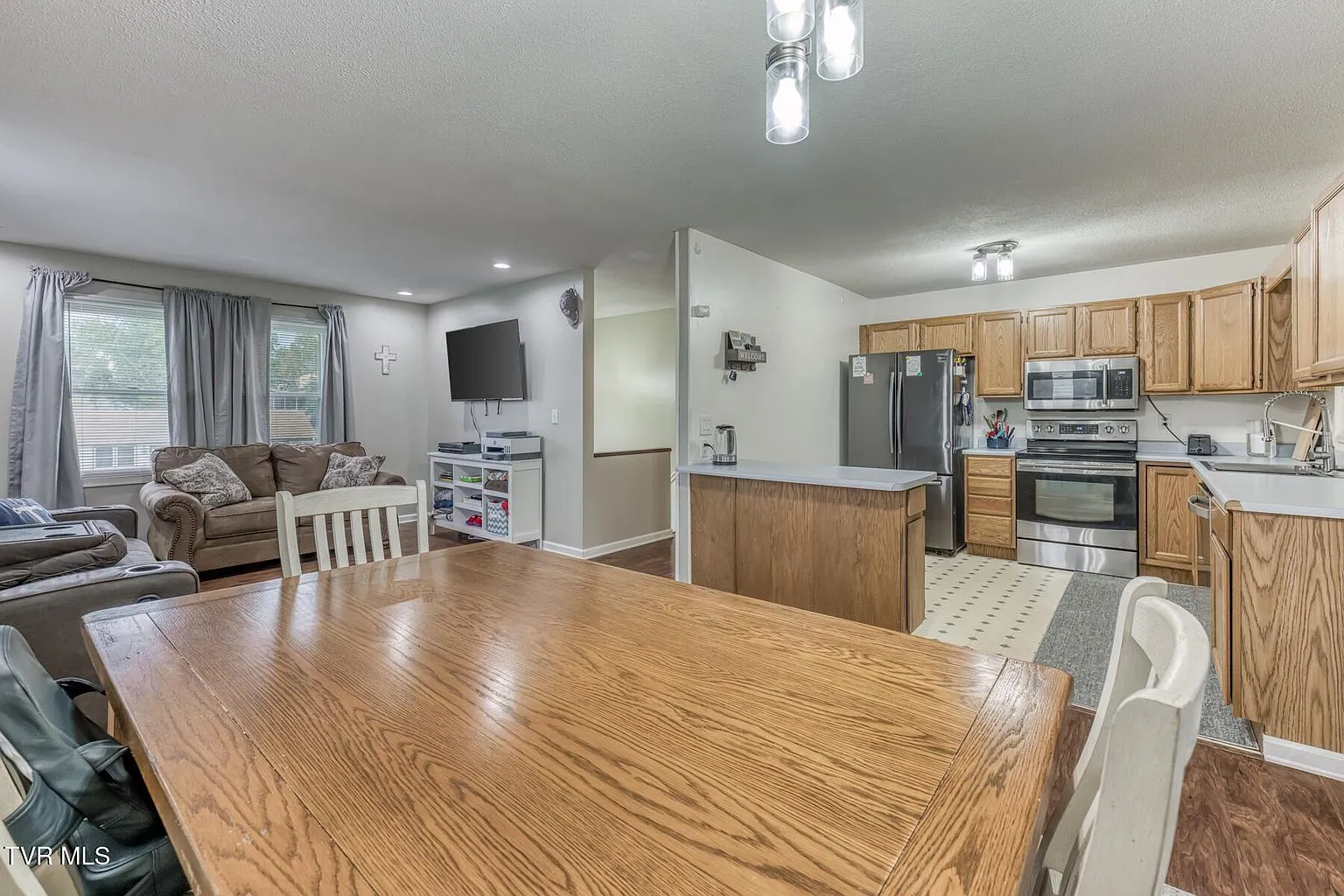 3-Bedroom Home with Screened Porch in Johnson City, TN photo 9