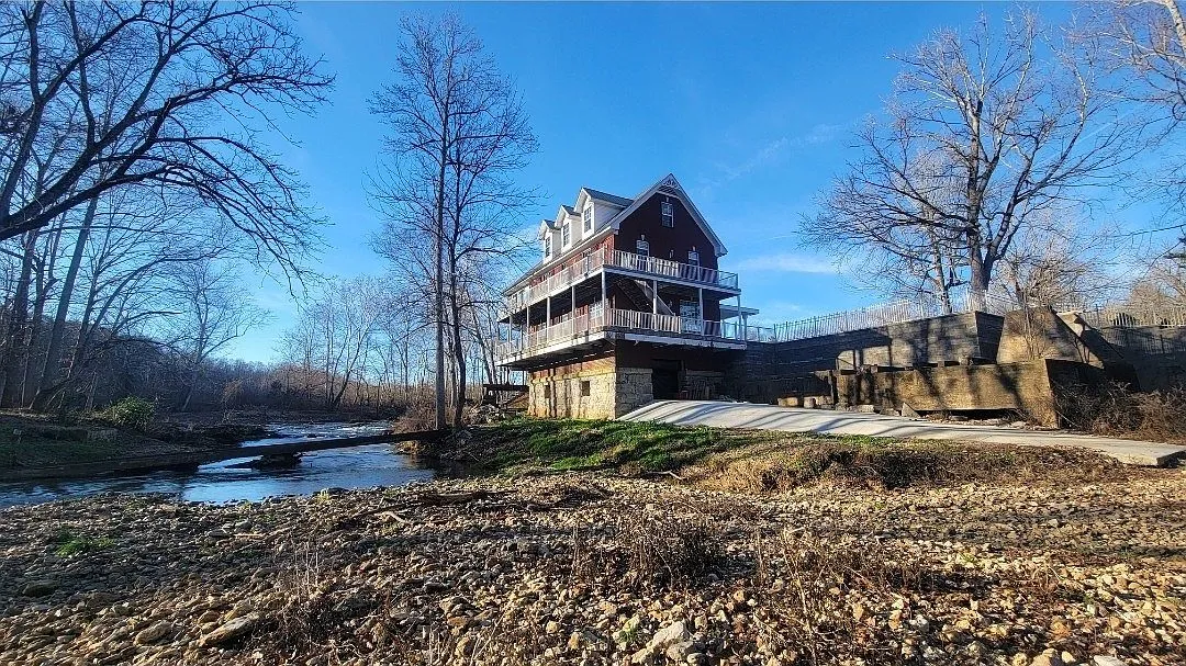 3-Acre Creekside Home with 3 Bedrooms in McMinnville, Tennessee photo 3