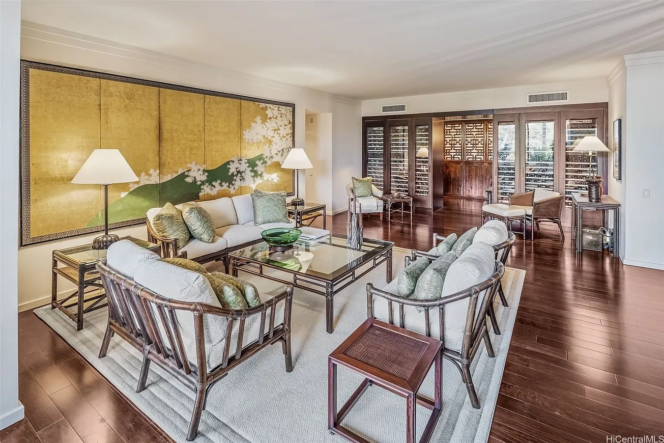 4999 Kahala Ave APT 101: Upgraded Oceanfront Kahala Condo for Sale photo 4