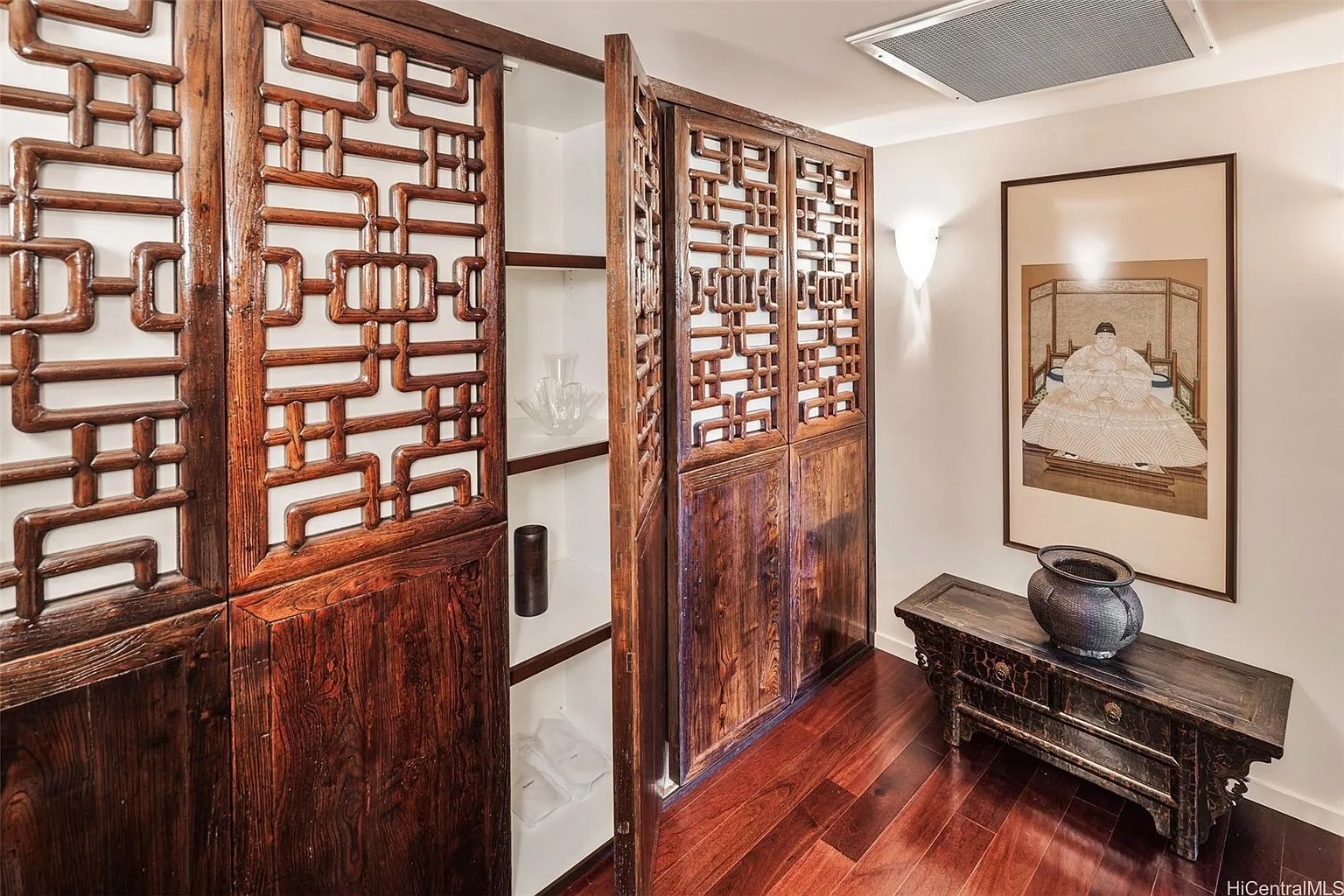 4999 Kahala Ave APT 101: Upgraded Oceanfront Kahala Condo for Sale photo 6