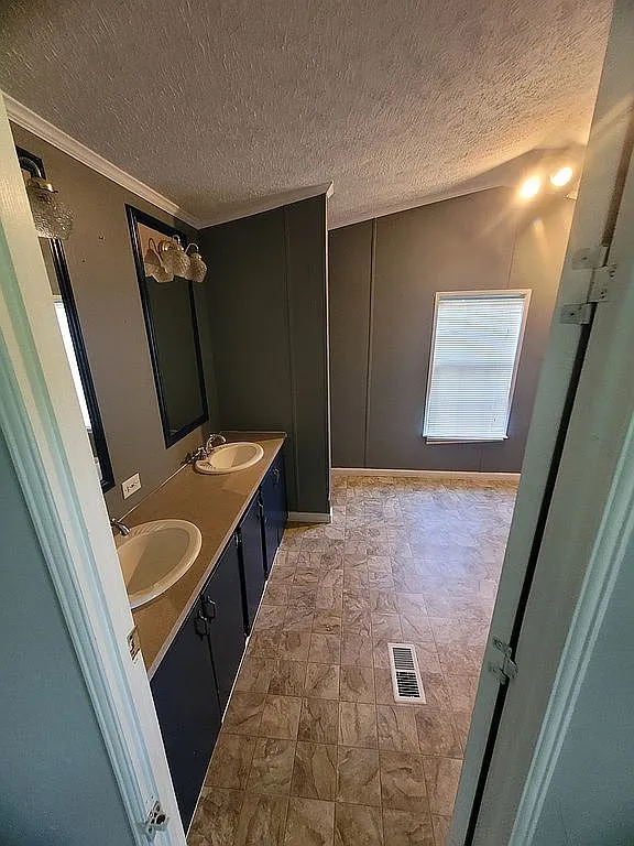Kodak, Tennessee Manufactured Home for Sale: 3 Bedrooms, 1,685 Sq Ft photo 8