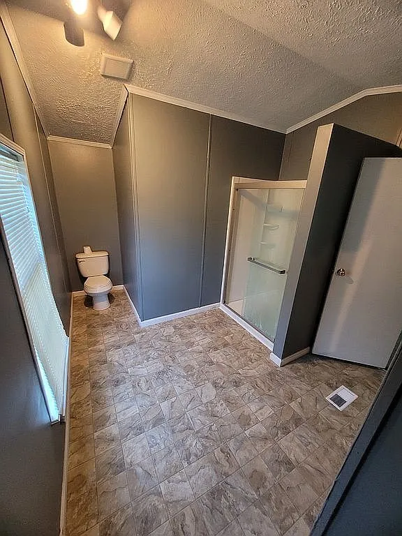 Kodak, Tennessee Manufactured Home for Sale: 3 Bedrooms, 1,685 Sq Ft photo 2