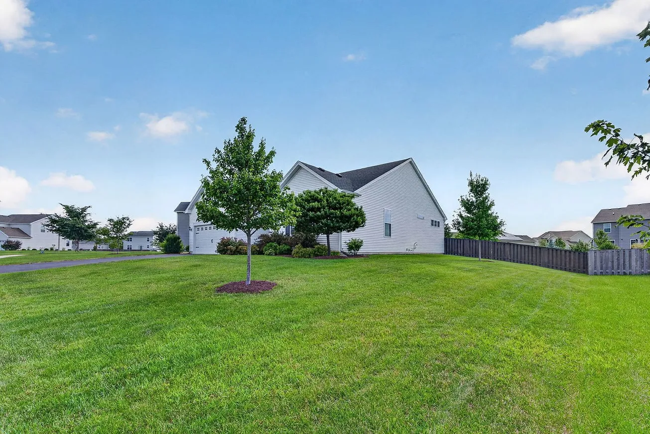 Yorkville, IL Ranch-Style Home with 3 Bedrooms and 1,866 Sq Ft photo 7