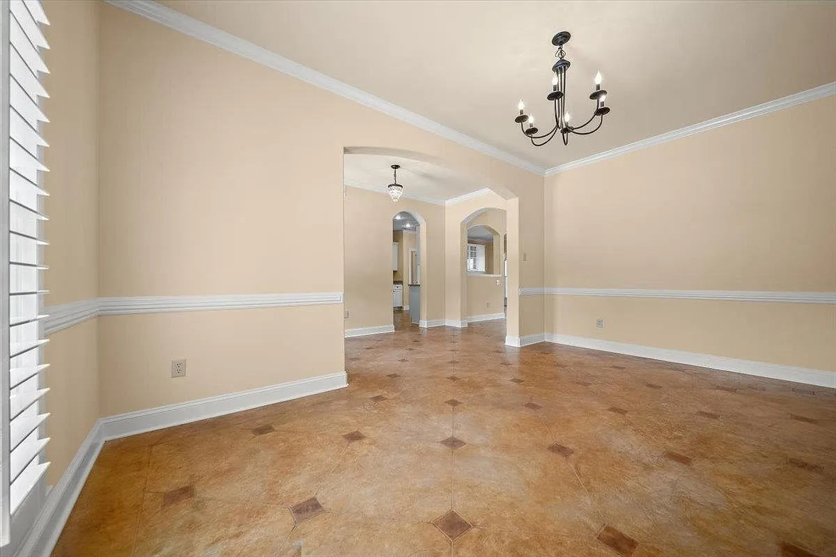4-Bedroom Brick Home for Sale in Memphis, TN | 2,458 Sq Ft photo 8