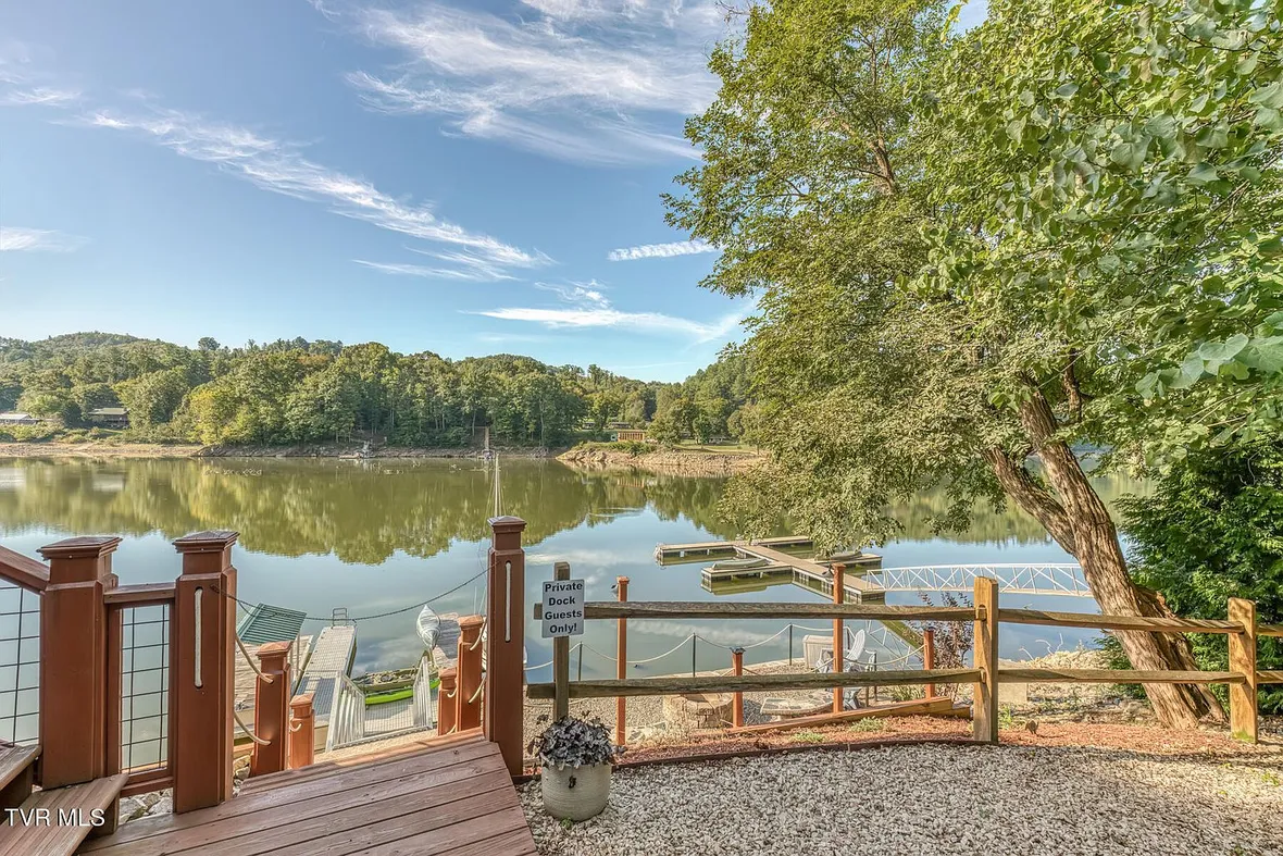 Watauga Lakefront Cottage with Private Dock on 1.4 Acres in Butler, Tennessee photo 7
