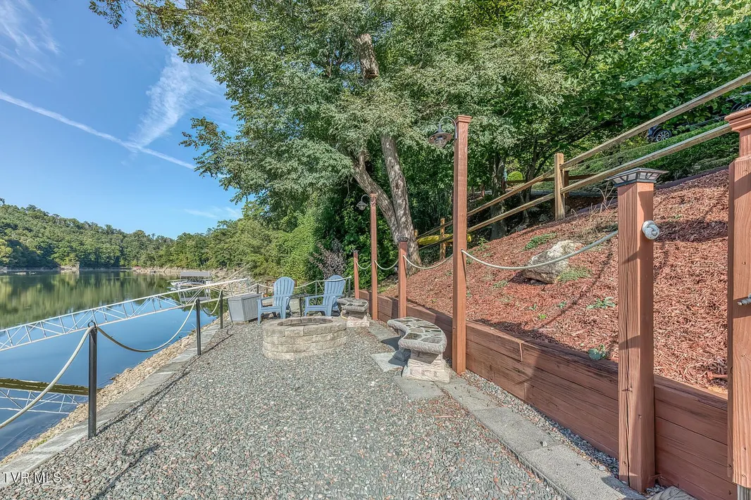 Watauga Lakefront Cottage with Private Dock on 1.4 Acres in Butler, Tennessee photo 9
