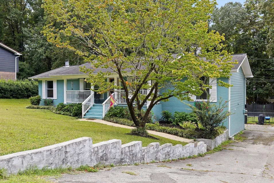 3-Bedroom Chattanooga, TN Home with 0.46-Acre Lot and Finished Basement photo 3
